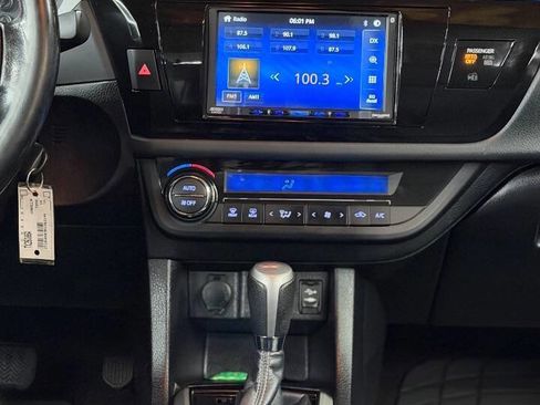 Used 2014 Toyota Corolla S FWD image 12