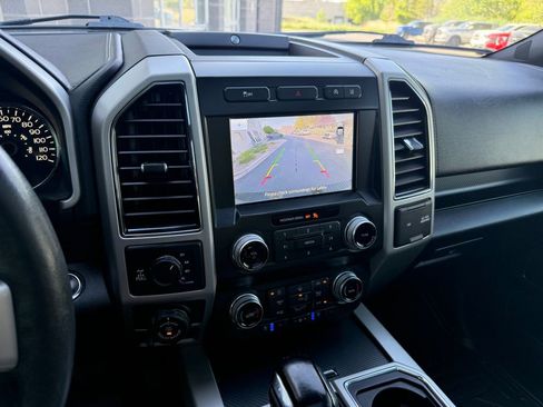 Used 2020 Ford F150 Lariat w/ Equipment Group 502A Luxury AWD/4WD image 23