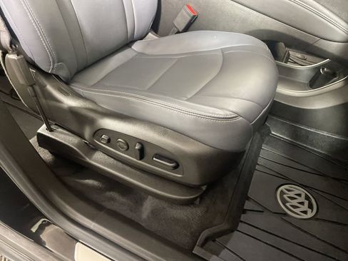 Used 2021 Buick Enclave Premium w/ Sun and Sites Package AWD/4WD image 25