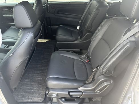 Used 2024 Honda Odyssey Touring image 19