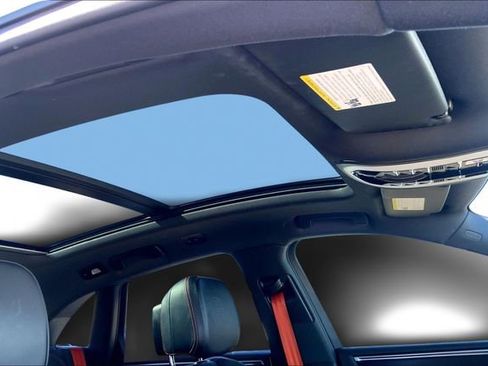 Used 2024 Porsche Macan GTS image 32