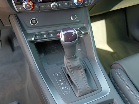 New 2025 Audi Q3 2.0T Premium image 20