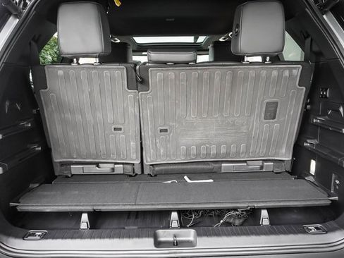 Used 2025 Toyota Sequoia Platinum image 23