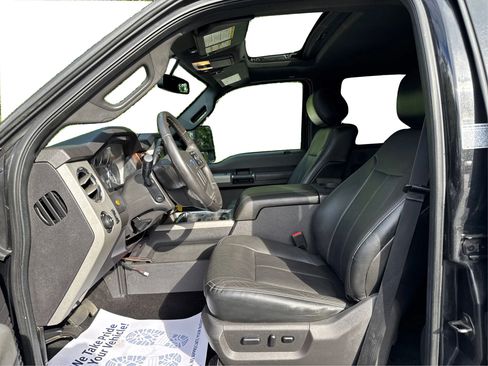 Used 2015 Ford F350 Lariat image 11