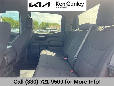 Used 2019 Chevrolet Silverado 1500 Custom Trail Boss w/ Custom Convenience Package AWD/4WD image 10