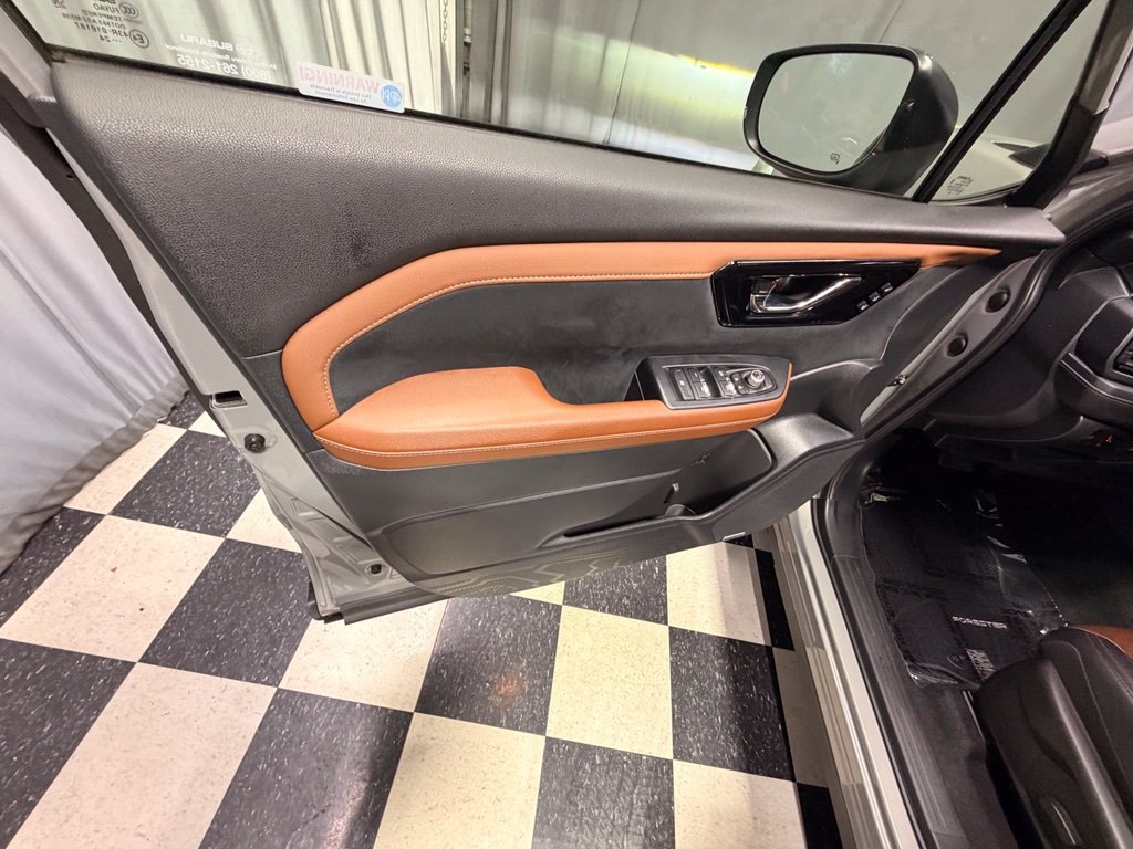 Certified 2025 Subaru Forester Touring AWD/4WD image 17