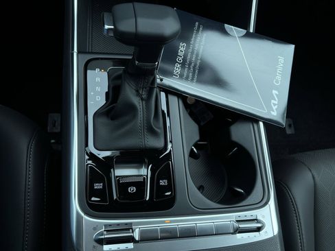 New 2026 Kia Carnival SX FWD image 34