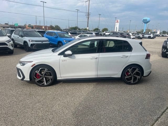 New 2026 Volkswagen GTI SE FWD image 4