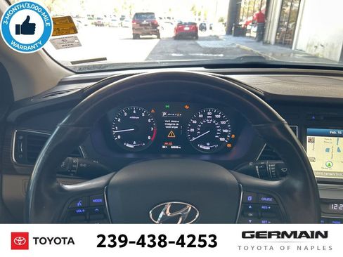 Used 2016 Hyundai Sonata Limited w/ Option Group 05 image 18