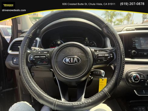 Used 2016 Kia Sorento EX FWD image 24
