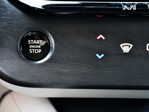 Used 2025 Nissan Murano SL AWD/4WD image 39