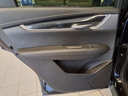 Certified 2025 Cadillac XT5 Premium Luxury image 18