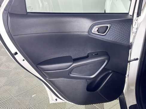 Certified 2020 Kia Soul S image 19