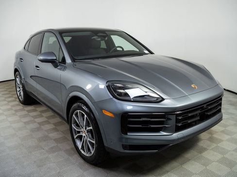 New 2026 Porsche Cayenne Base image 28