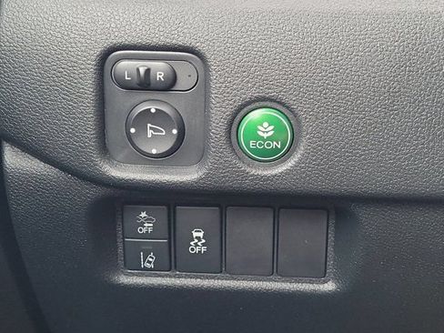 Used 2022 Honda Pilot Sport image 18