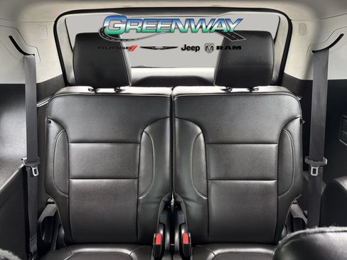 Used 2019 GMC Acadia SLT w/ LPO, Floor Liner Package FWD image 15