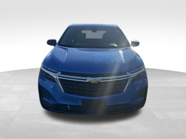 Used 2024 Chevrolet Equinox LS w/ LS Convenience Package FWD image 2