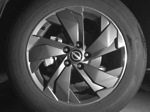 Used 2025 Nissan Rogue SV FWD image 12