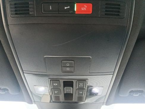 Used 2023 Volkswagen Tiguan SEL R-Line image 26