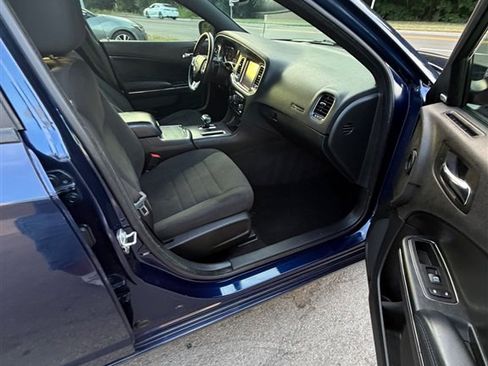 Used 2014 Dodge Charger SXT w/ Driver Confidence Group (AJG) RWD image 11