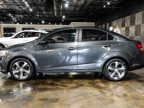 Used 2019 Chevrolet Sonic Premier FWD image 11