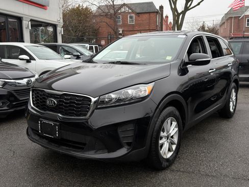 Used 2019 Kia Sorento LX image 1
