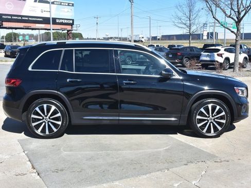 Used 2022 Mercedes-Benz GLB 250 4MATIC image 4