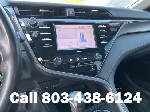 Used 2020 Toyota Camry SE FWD image 23