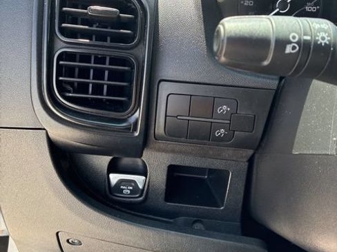 Used 2023 RAM ProMaster 2500 FWD image 21