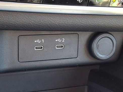 Used 2025 Nissan Rogue SV FWD image 28