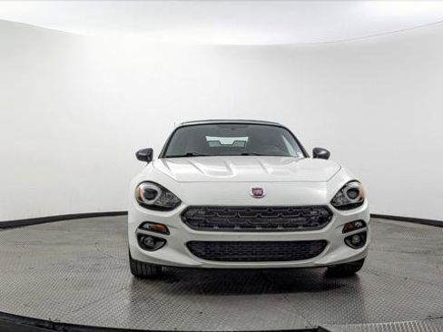 Used 2019 FIAT 124 Spider RWD image 29