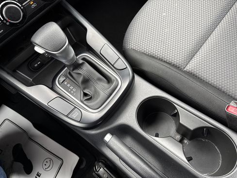 Certified 2025 Kia Soul LX w/ LX Technology Package image 23