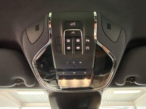 Used 2017 Maserati Levante S AWD/4WD image 29