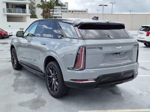 Used 2026 Cadillac Escalade IQ Sport 2 w/ LPO, ONYX Package image 3