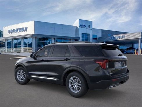 New 2025 Ford Explorer Active w/ Active Comfort Package image 4