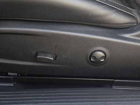 Used 2022 Dodge Challenger R/T w/ Plus Package image 24