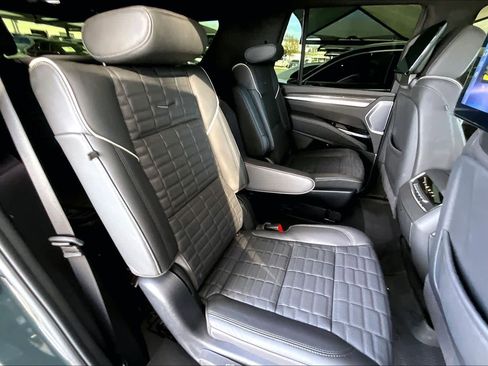 Used 2025 Cadillac Escalade V w/ LPO, Floor Liner Package image 19