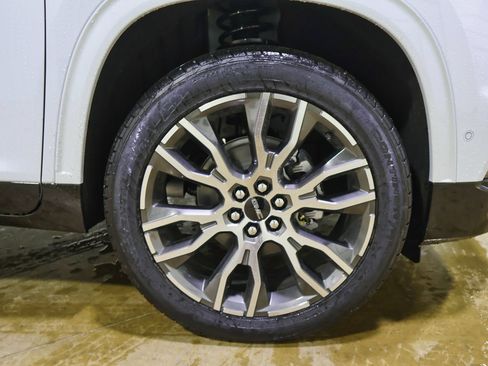 New 2026 GMC Acadia Denali Ultimate w/ LPO, Floor Liner Package image 34