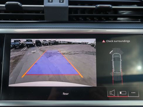 New 2025 Audi Q3 2.0T Premium image 34