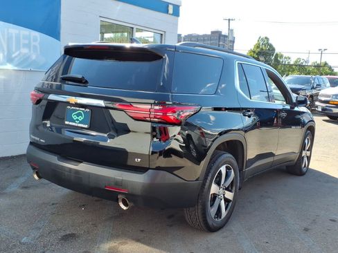 Used 2023 Chevrolet Traverse LT w/ LT Premium Package AWD/4WD image 6