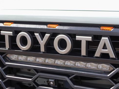 Used 2022 Toyota Tundra TRD Pro AWD/4WD image 50