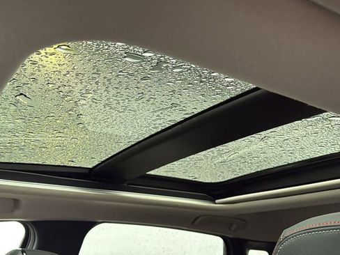 New 2026 Nissan Kicks SR w/ SR Premium Package image 17