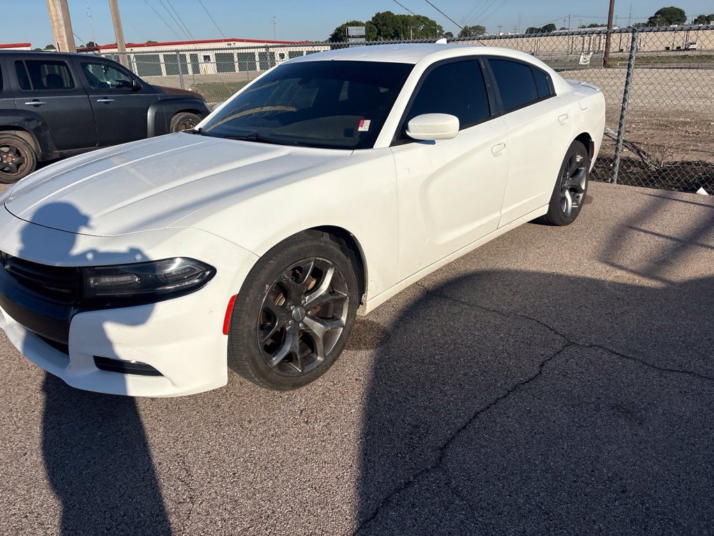 Used 2015 Dodge Charger SXT RWD image 8