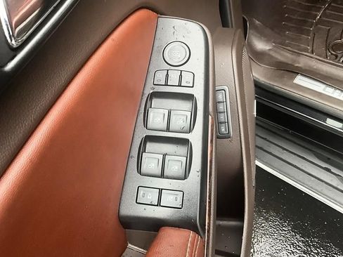 Used 2017 Chevrolet Tahoe Premier AWD/4WD image 14