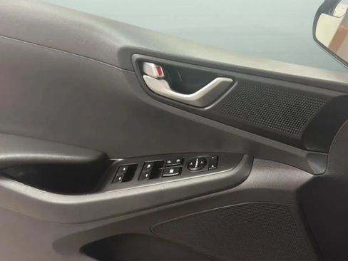 Used 2017 Hyundai Ioniq Blue FWD image 17