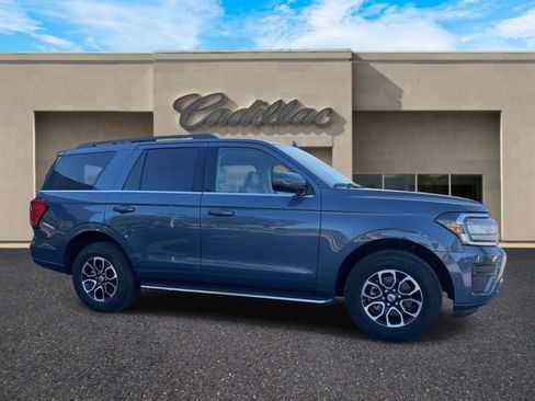 Used 2023 Ford Expedition XLT AWD/4WD image 1