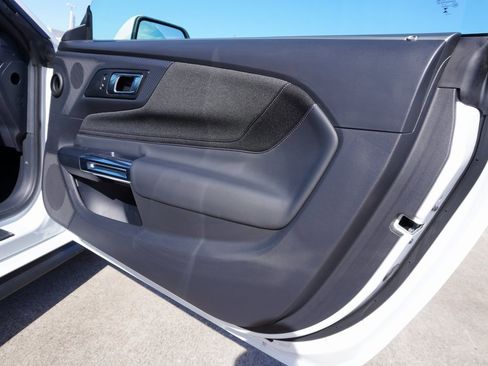 Certified 2025 Ford Mustang Coupe image 22