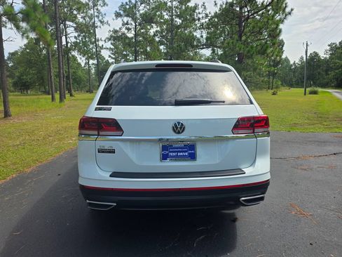 Used 2021 Volkswagen Atlas SE FWD image 4