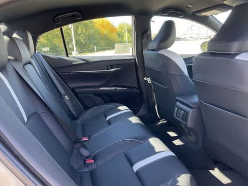 Used 2026 Toyota Camry SE w/ Convenience Package FWD image 17