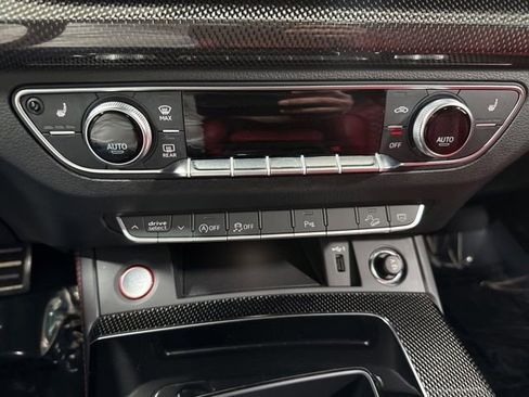 Used 2024 Audi SQ5 Premium Plus w/ Premium Plus Package image 22
